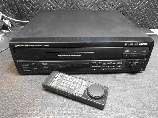 Vintage Pioneer CLD-E2000 CD CDV LD Laserdisc Player w/ Remote - *SERVICED*