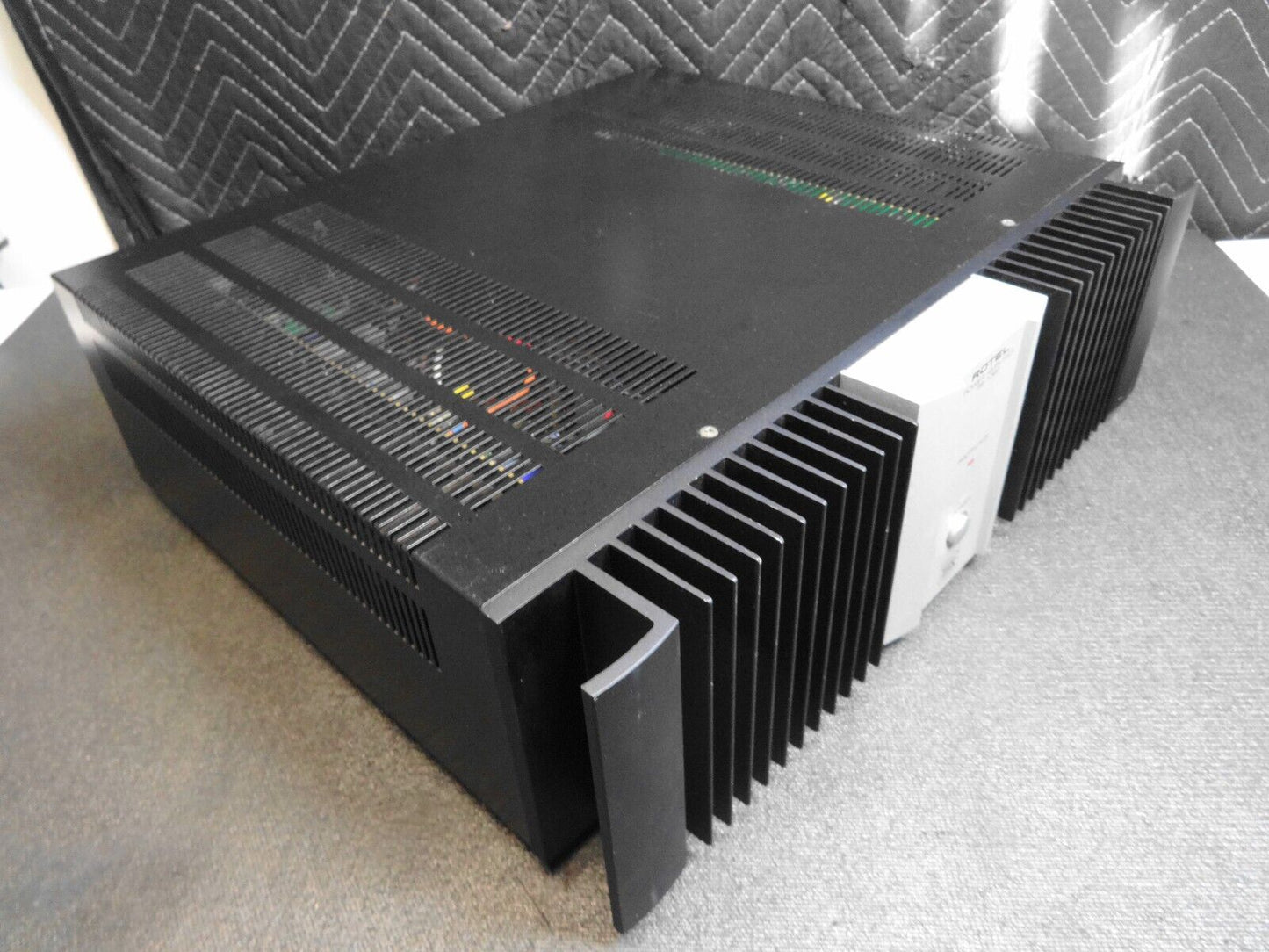 Rotel RB-1080 Balanced Stereo Power Amplifier