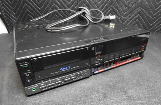 Sony EV-S700U Video 8 VCR Video Cassette Recorder - FOR PARTS OR REPAIR