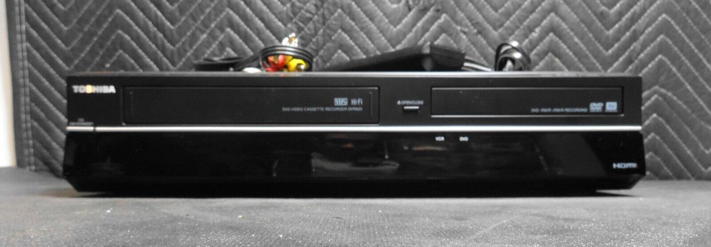 Toshiba DVR620KU DVD Recorder VCR Combo W/ REMOTE Dubbing Transfer VHS to DVD