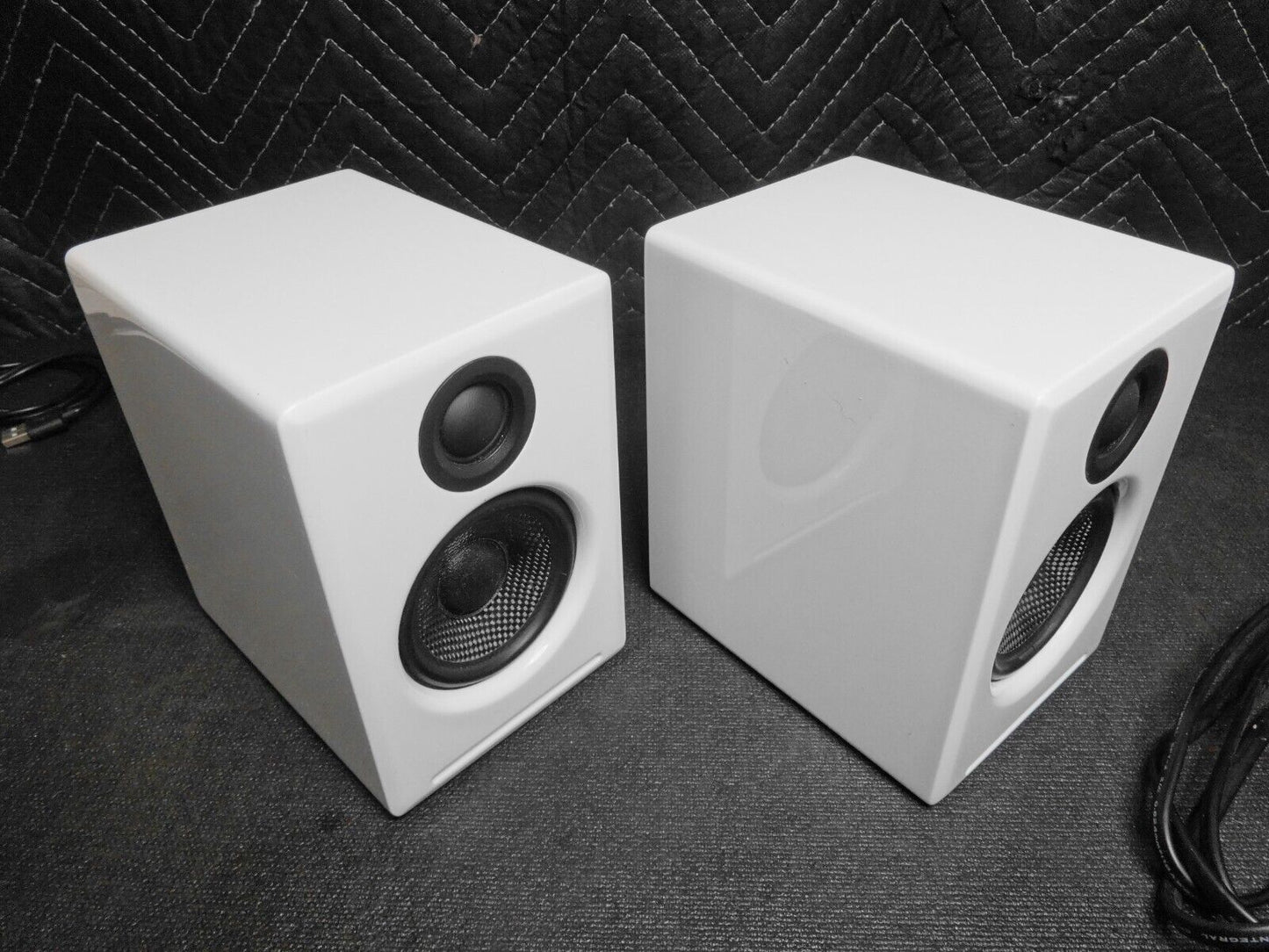 AudioEngine A2 White Desktop Monitor Speakers - Wired/Powered