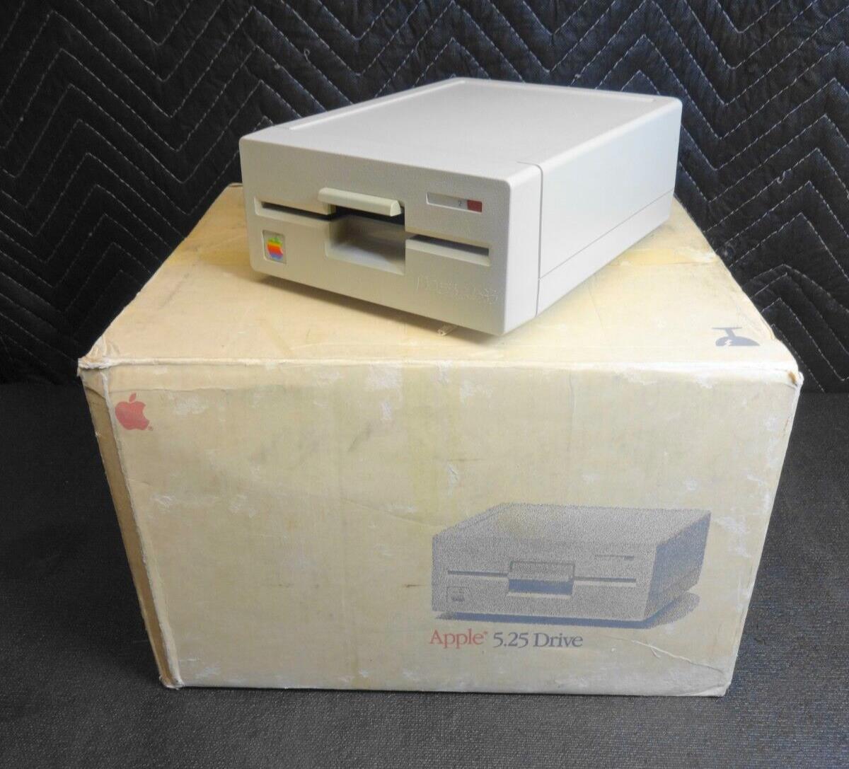 Vintage Apple II Unidisk 5.25 A9M0107 In Original Box