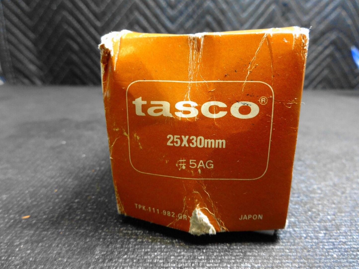 NOS Vintage Tasco Japan 25x30mm 5AG Brass Hand Telescope Spyglass with tripod