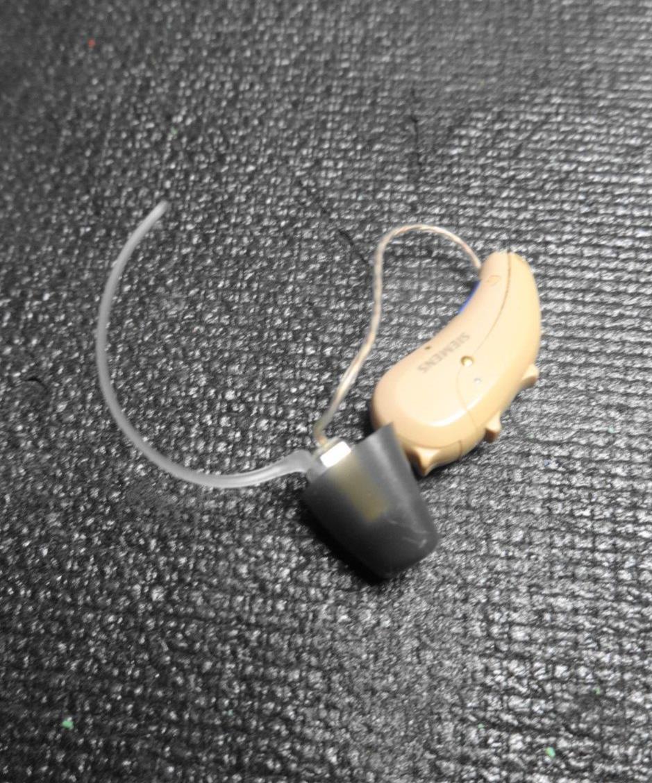 Signia Pure 0123 7X Hearing aid, LEFT one only