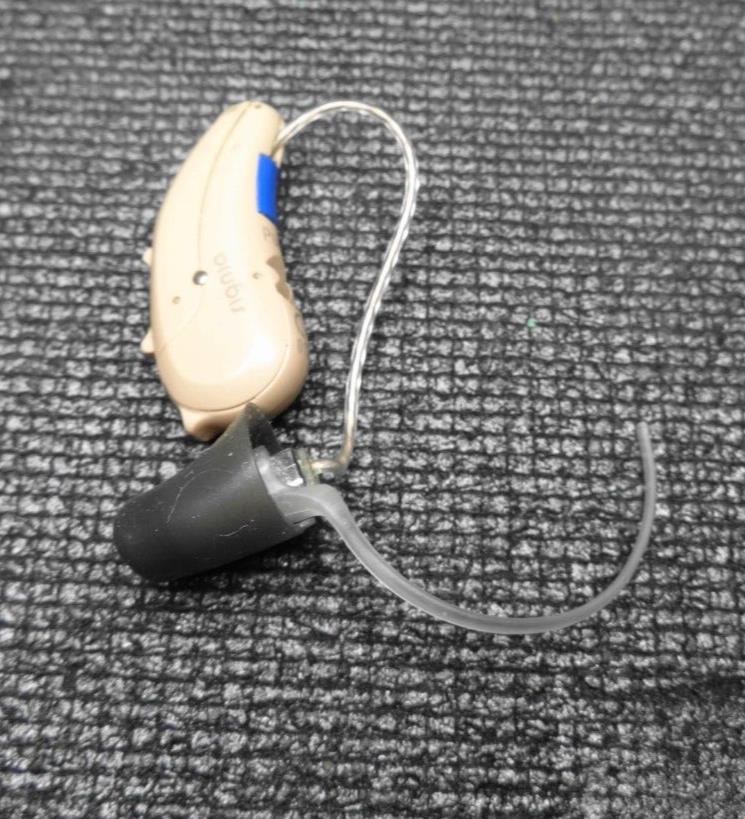 Signia Pure 0123 7X Hearing aid, LEFT one only