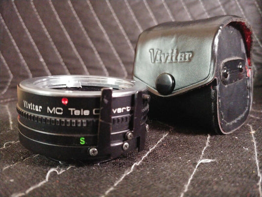 Vivitar Automatic 2X-5 Tele Converter, Minolta MD mount, 2x teleconverter & Case