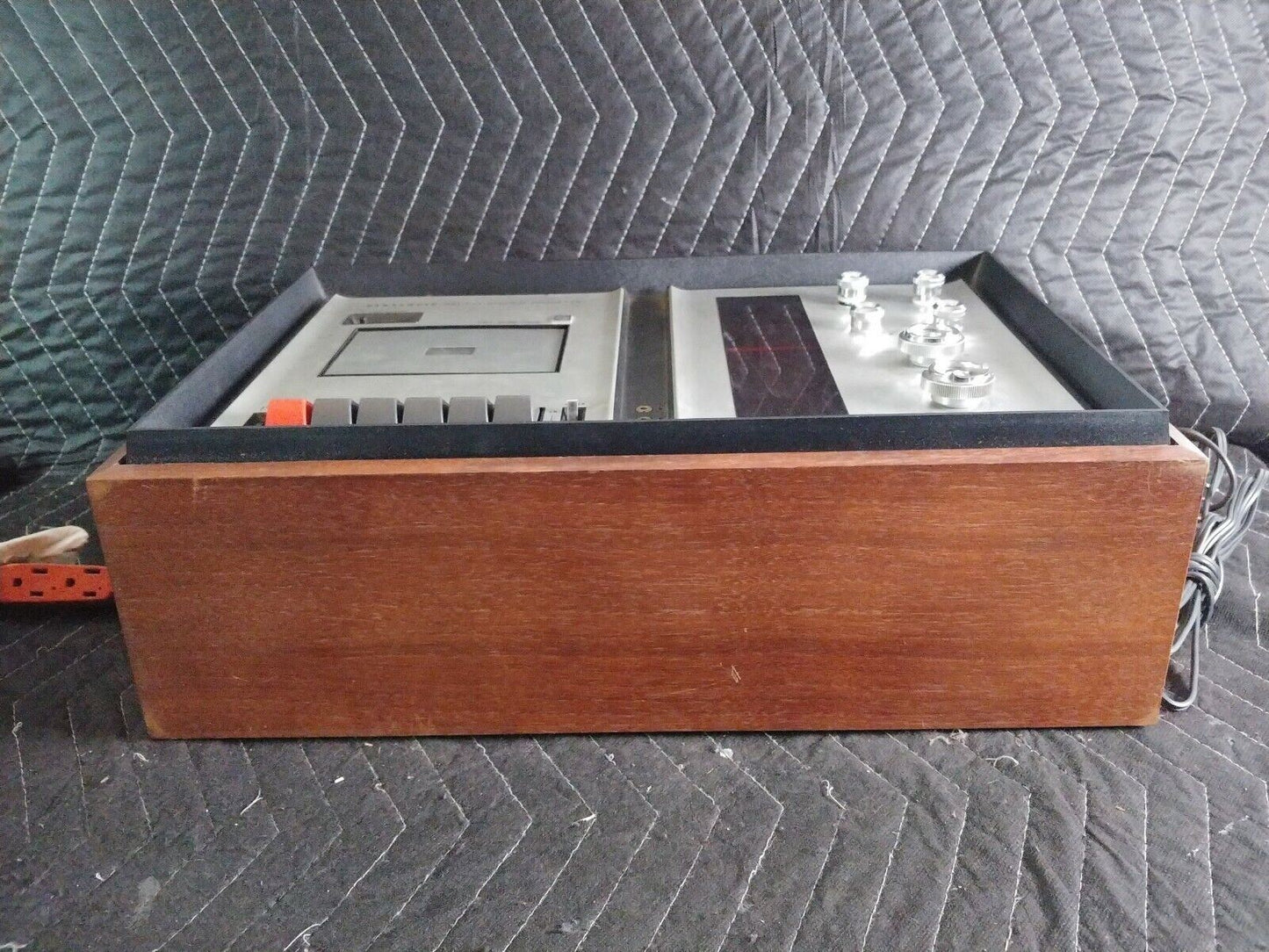 PANASONIC RE-7060 Stereo Tape FM/AM Radio w/ Speakers - Vintage - Wood Cabinet