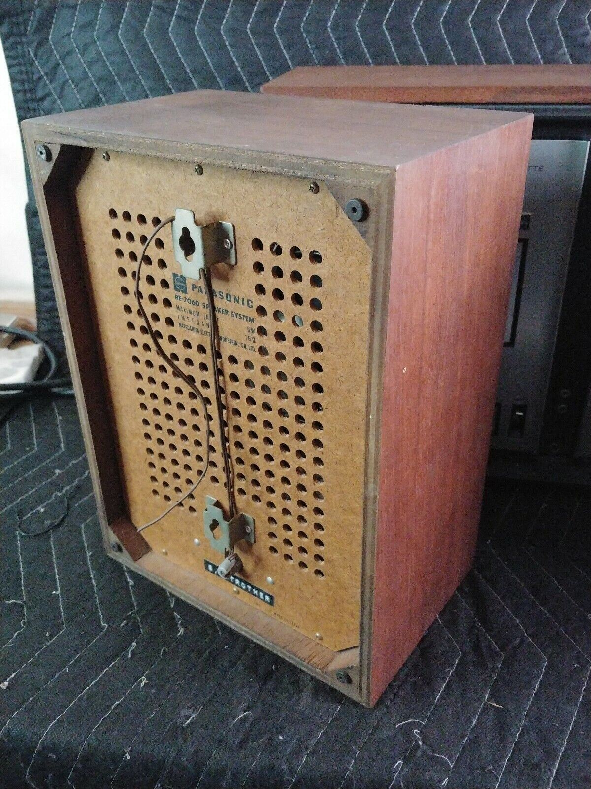 PANASONIC RE-7060 Stereo Tape FM/AM Radio w/ Speakers - Vintage - Wood Cabinet