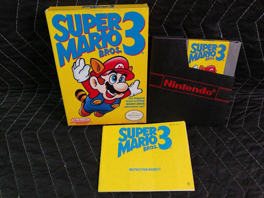 Super Mario Bros 3 Nintendo Classic NES with sleeve, manual box