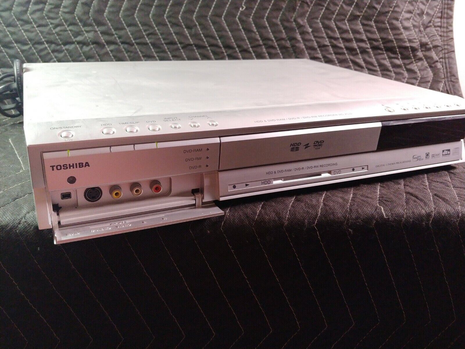 Toshiba RD-XS32 DVD/HDD Combo Recorder – ineedths