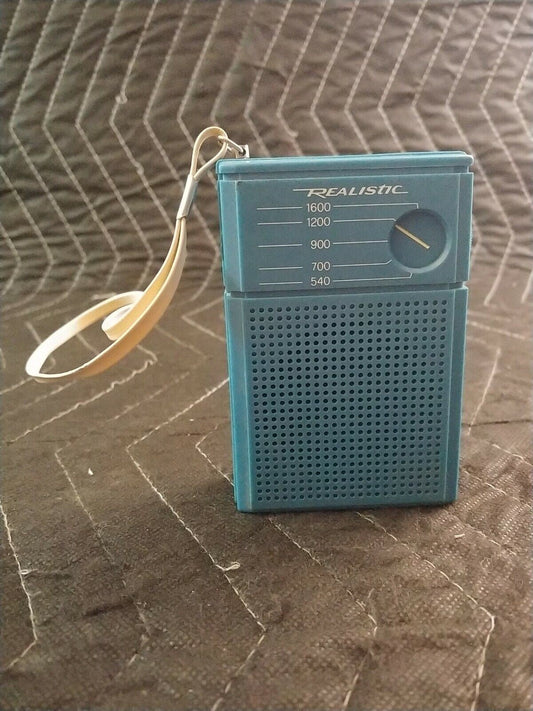 Vintage Radio Shack Flavoradio REALISTIC 12-202 AM Transistor Radio