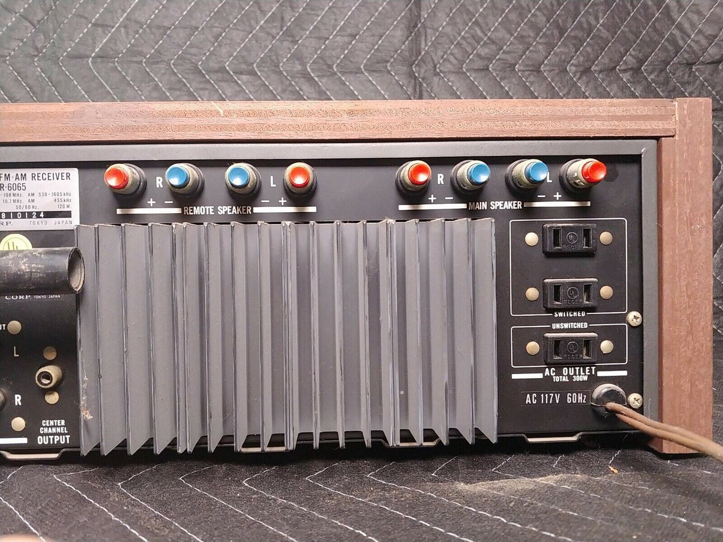 Vintage Sony STR-6065 Stereo Receiver