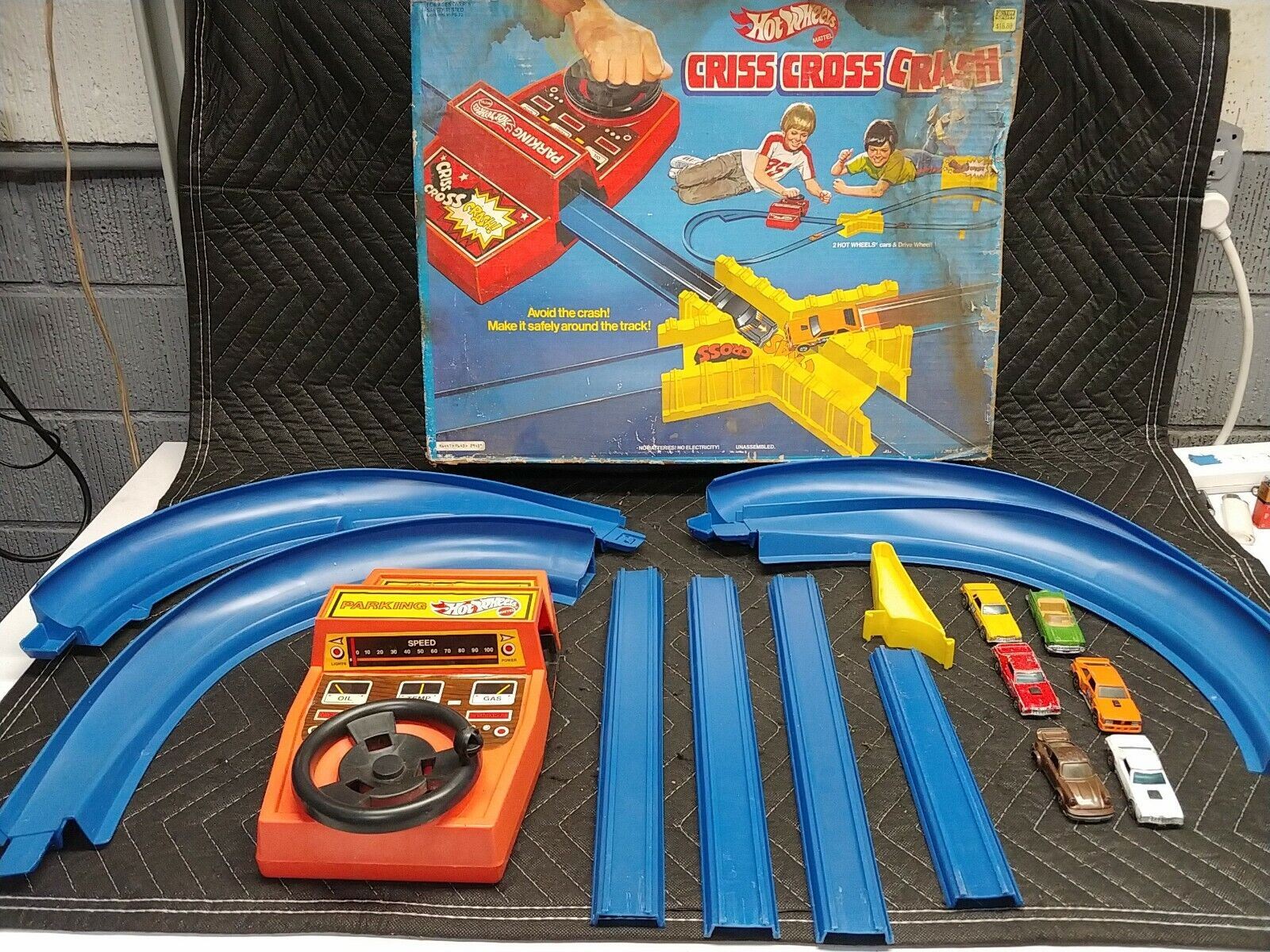 Vintage 1978 Mattel Hot Wheels Criss Cross Crash Set with Box Incomple ...