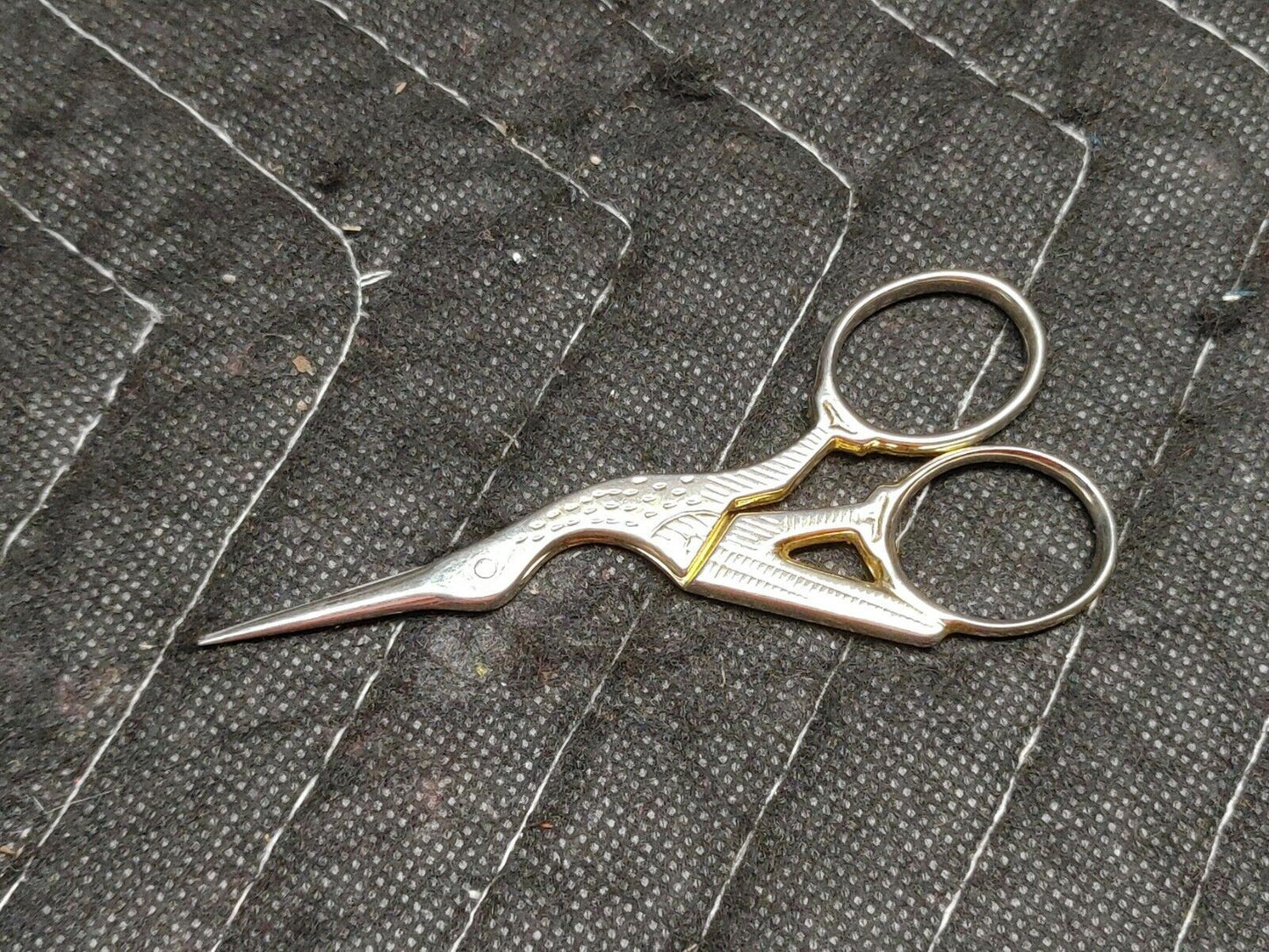 Vintage Robert Klaas Germany steel embroidery stork scissors 3 5/8 ”