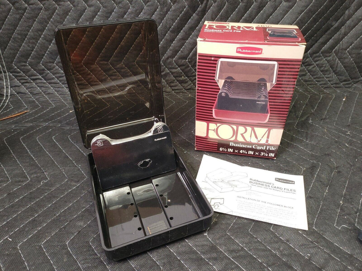 NOS FORM 100 Rolodex by Rubbermaid Desktop Business Card Address Organizer 1989