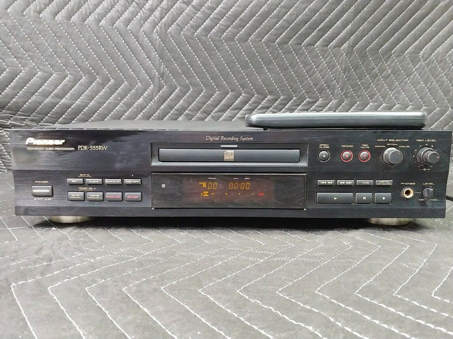 Pioneer PDR-555RW CD Digital Recording System