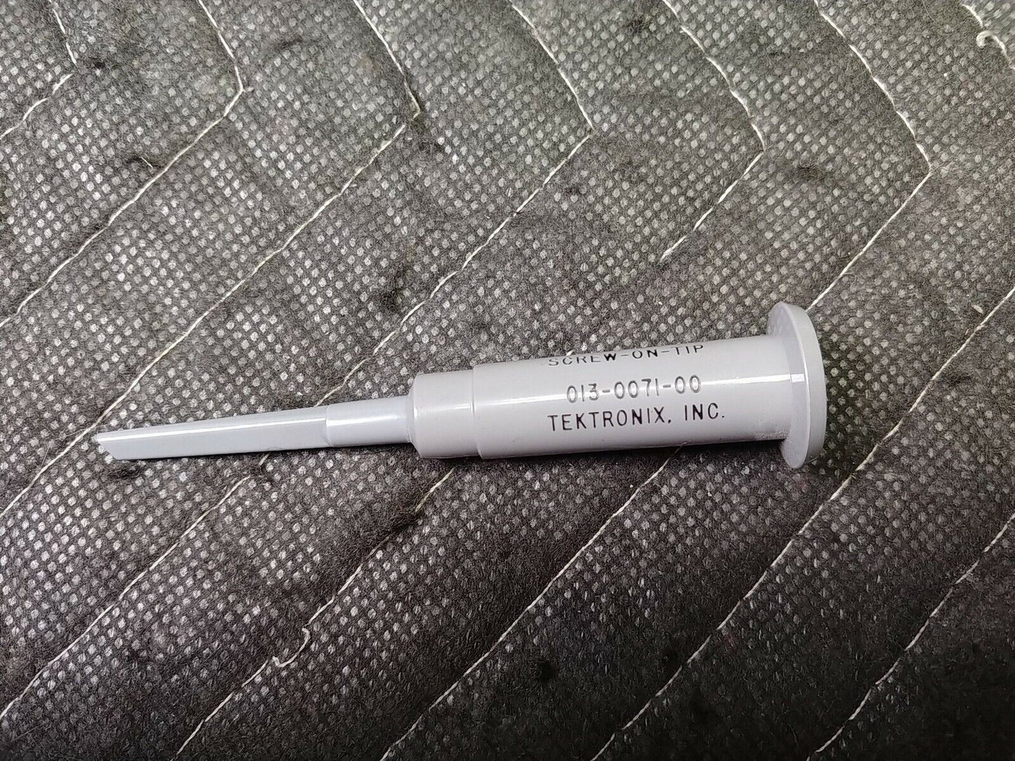 Tektronix P6028 scope probe- used-Tip screw on model