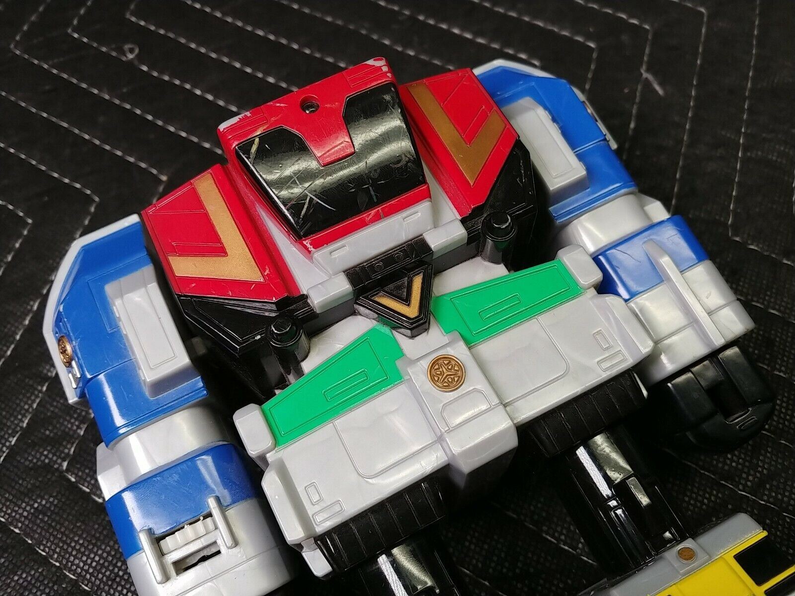 Power Rangers Lightspeed Rescue Deluxe Charging Omega Megazord