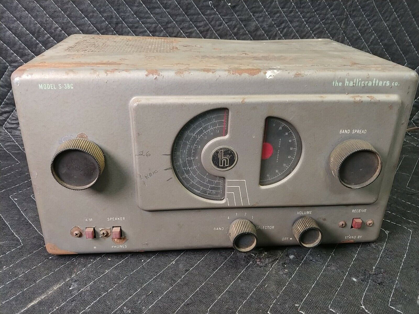 THE HALLICRAFTERS CO. Vintage Short Wave Radio Model S-38C