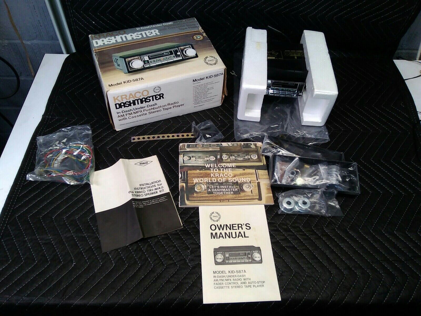 Vintage Kraco Dashmaster Stereo Cassette Player With AM/FM/MPX KID-587A NOS