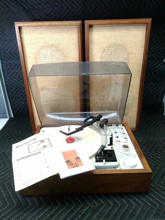 KLH TURNTABLE MODEL TWENTY 20 & KLH SPEAKERS MODEL TWENTY STEREO SYSTEM