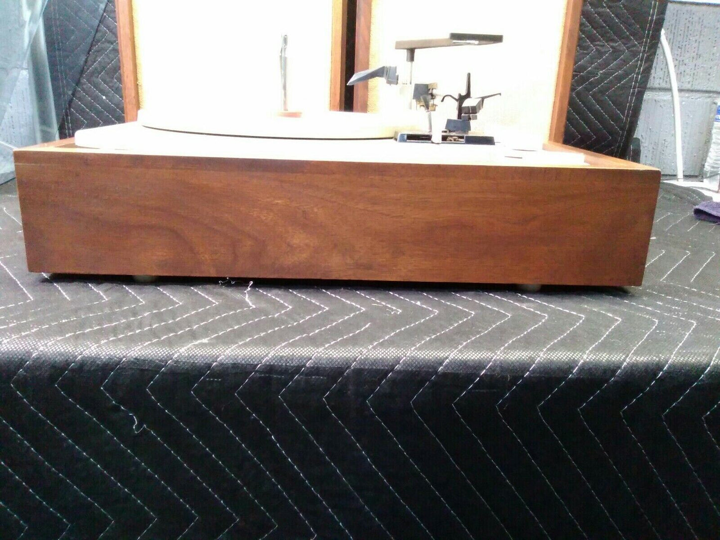 KLH TURNTABLE MODEL TWENTY 20 & KLH SPEAKERS MODEL TWENTY STEREO SYSTEM