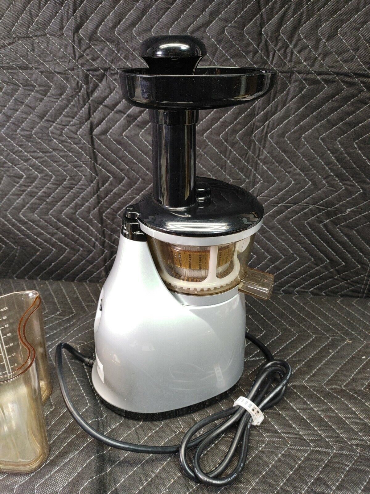 Omega VERT 350 Juicer - VRT350 - Great Condition - cold press slow masticating