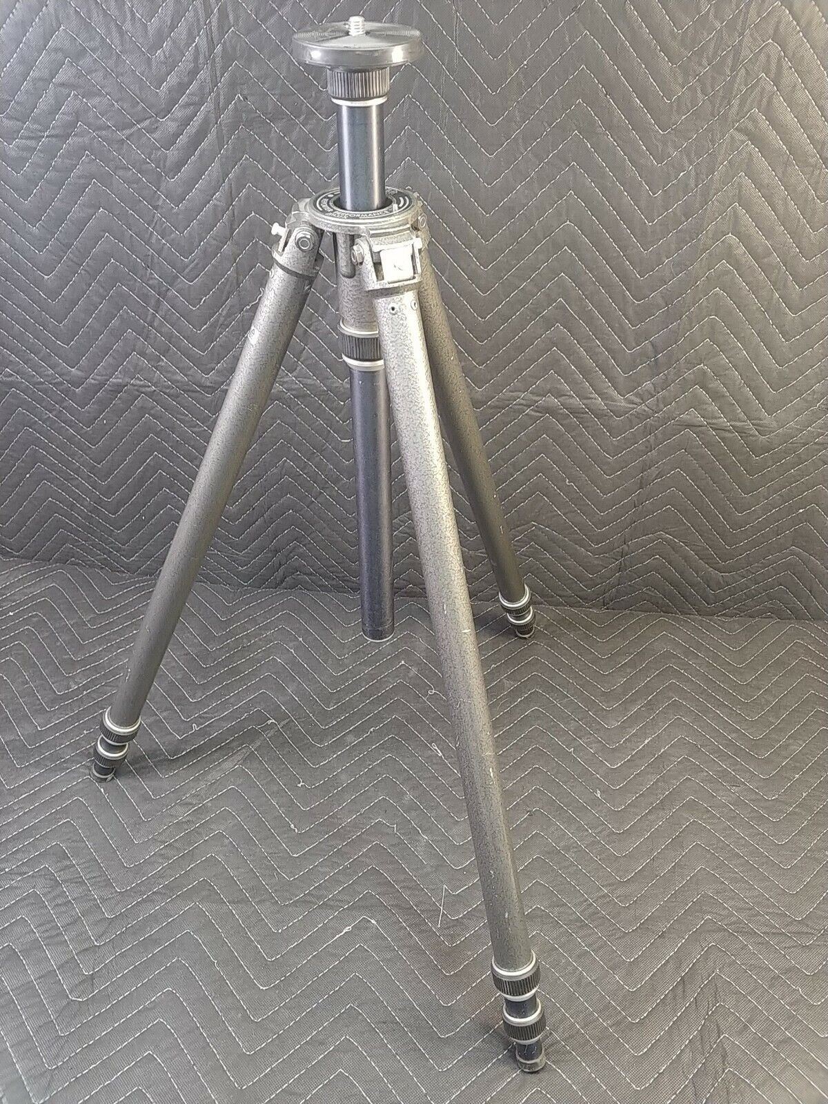 Gitzo Gilux Reporter Brevete S.G.D.G Professional Compact Tripod