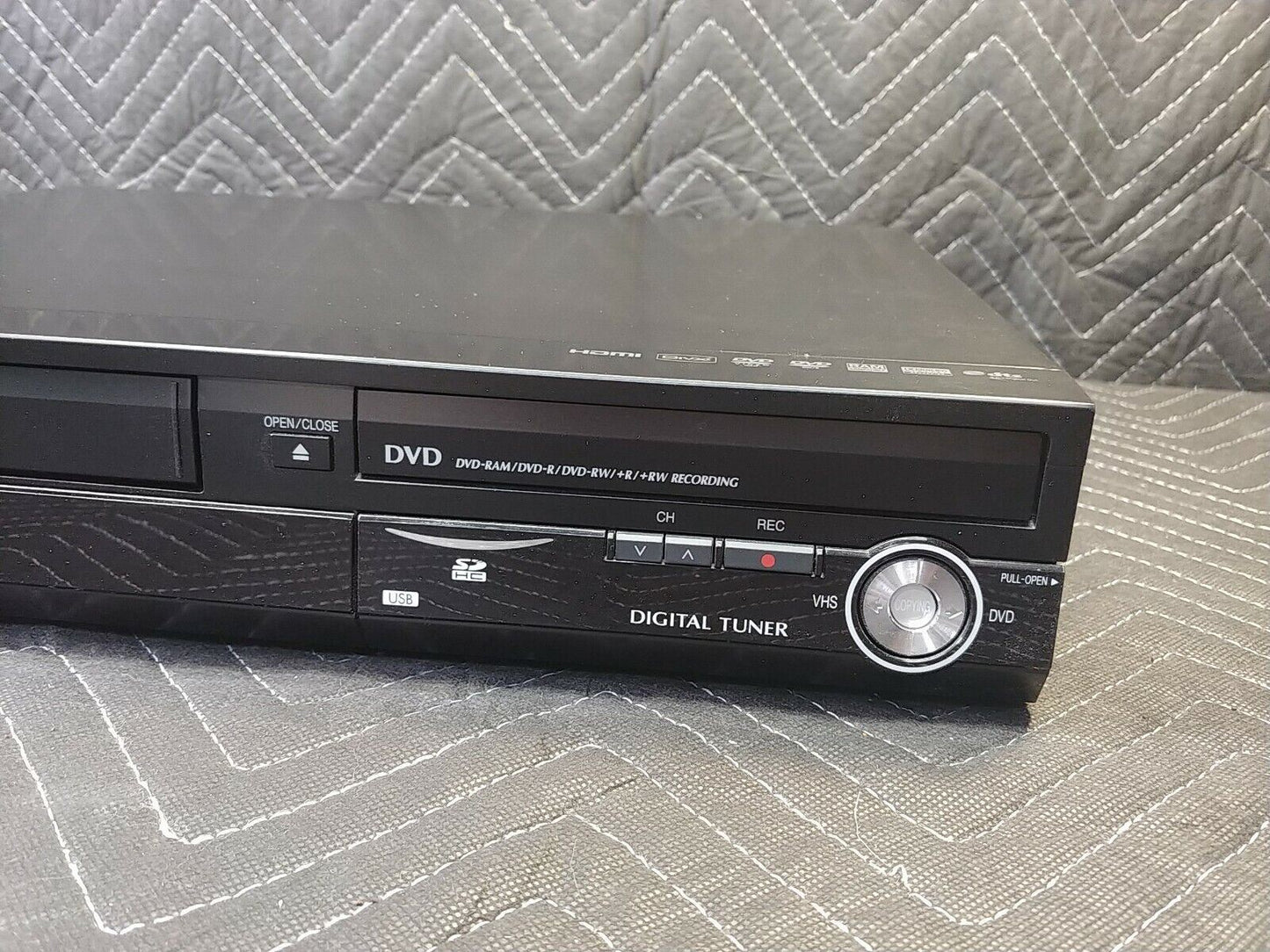 Panasonic DMR-EZ48V DVD/VCR Combo Player VHS DVD Recorder HDMI 1080p *SERVICED*