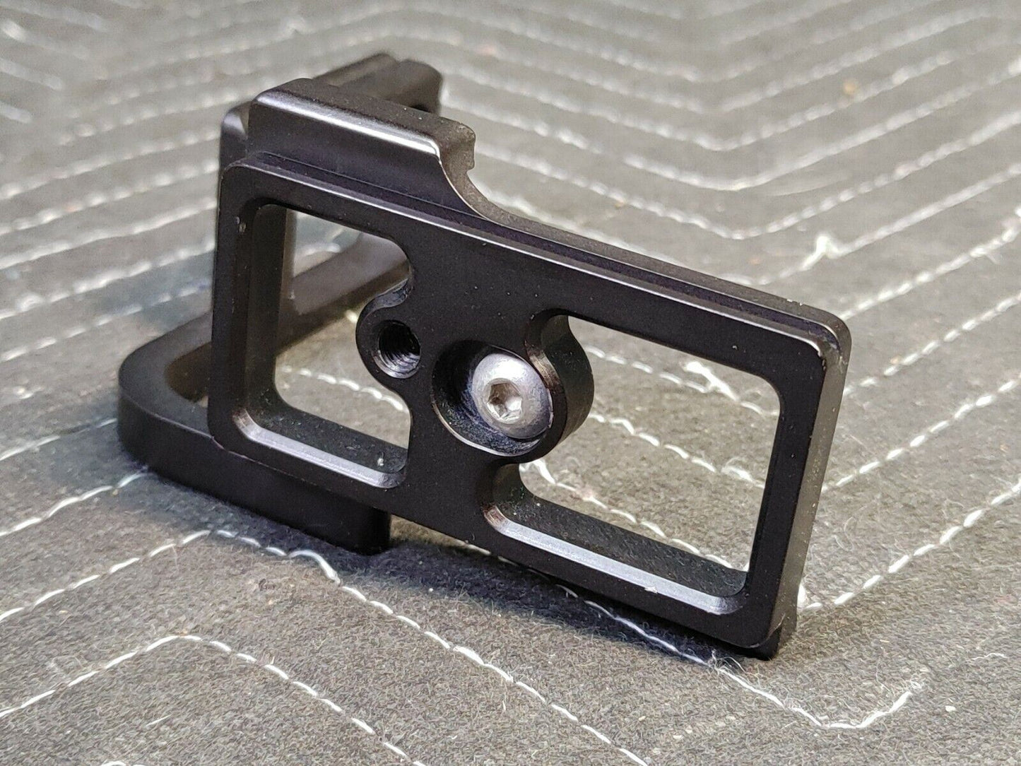 Fuji S2 Pro L Bracket - Kirk Enterprises