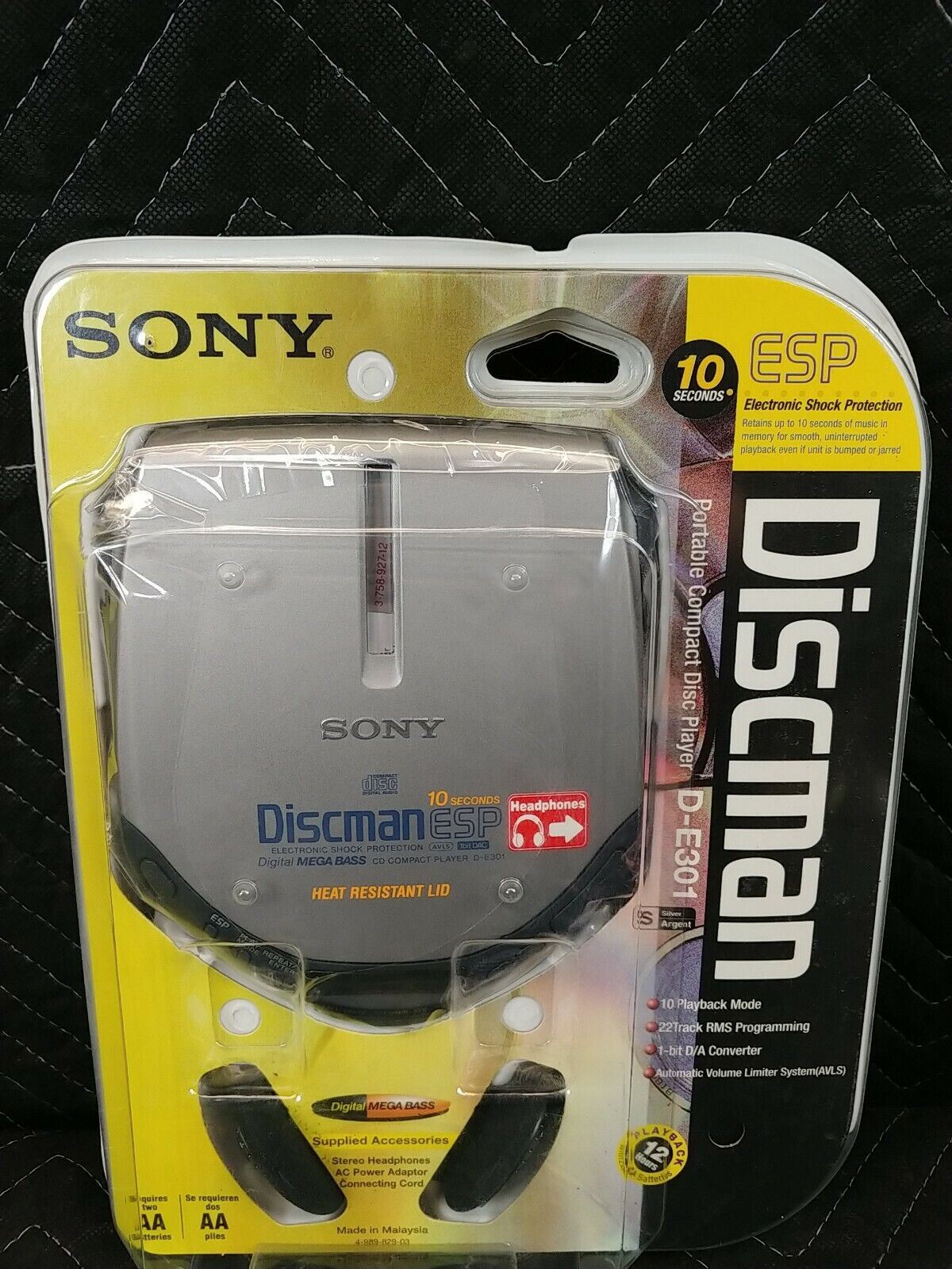 Vintage! Sony Discman D-E301 Portable CD Player, NEW in original package