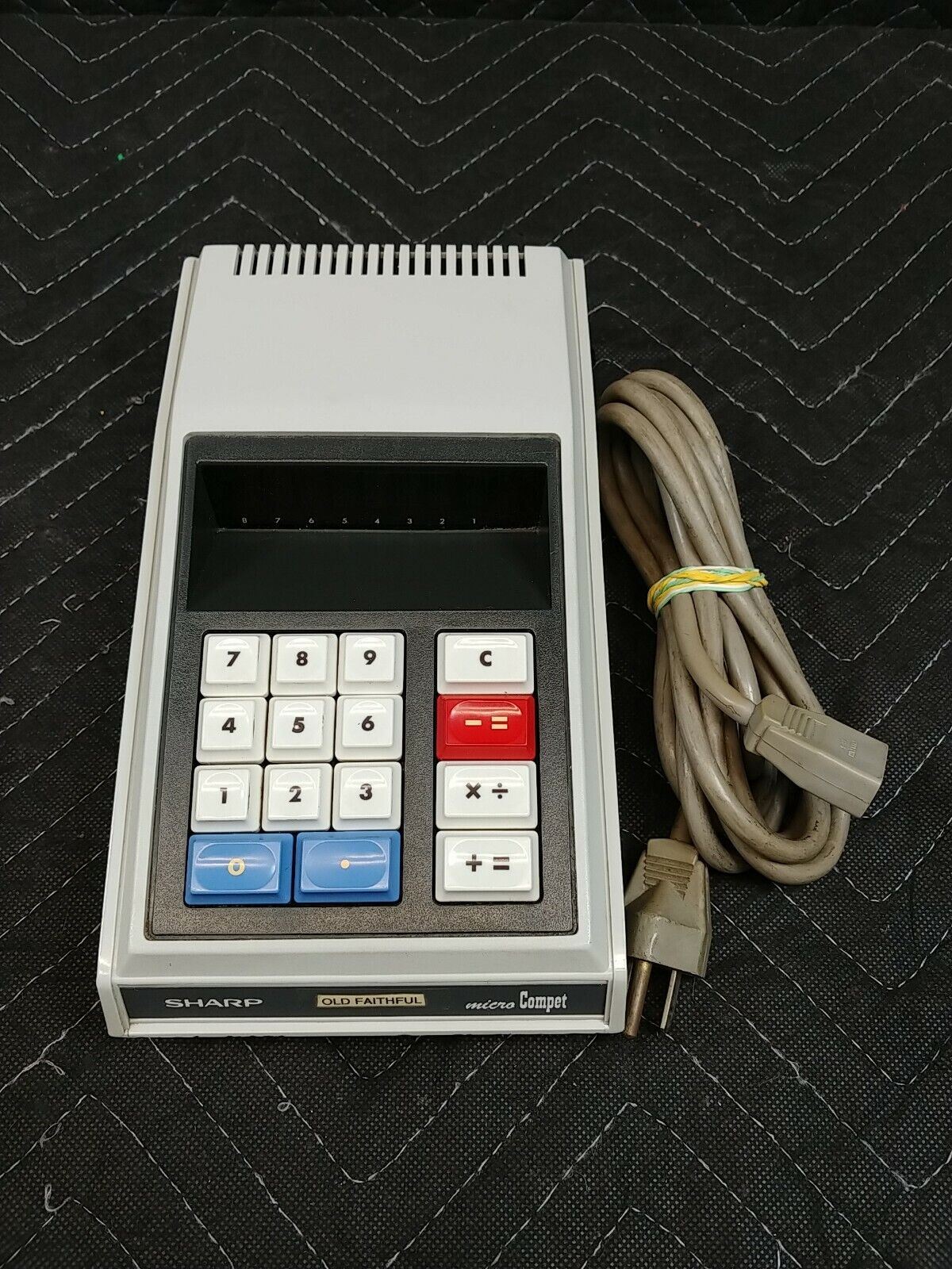 Sharp Vintage QT-8D Electronic Desktop Calculator Micro Compet Tested