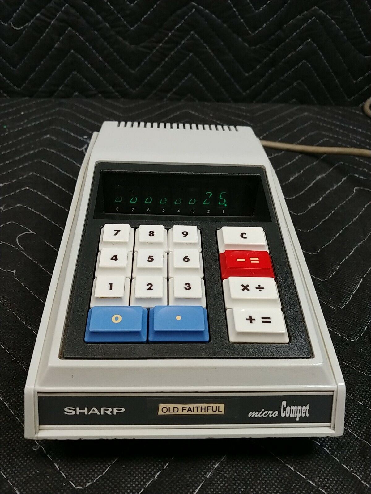 Sharp Vintage QT-8D Electronic Desktop Calculator Micro Compet Tested