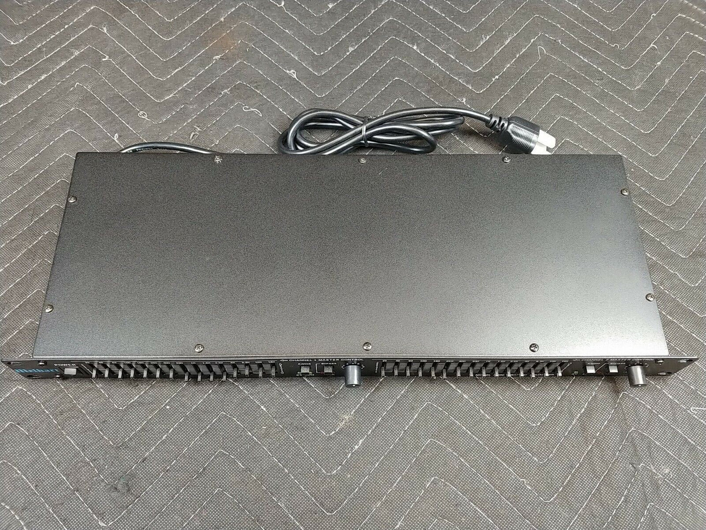 Melhart EQ30 Graphic Equalizer - Rack Mount w/ Ears