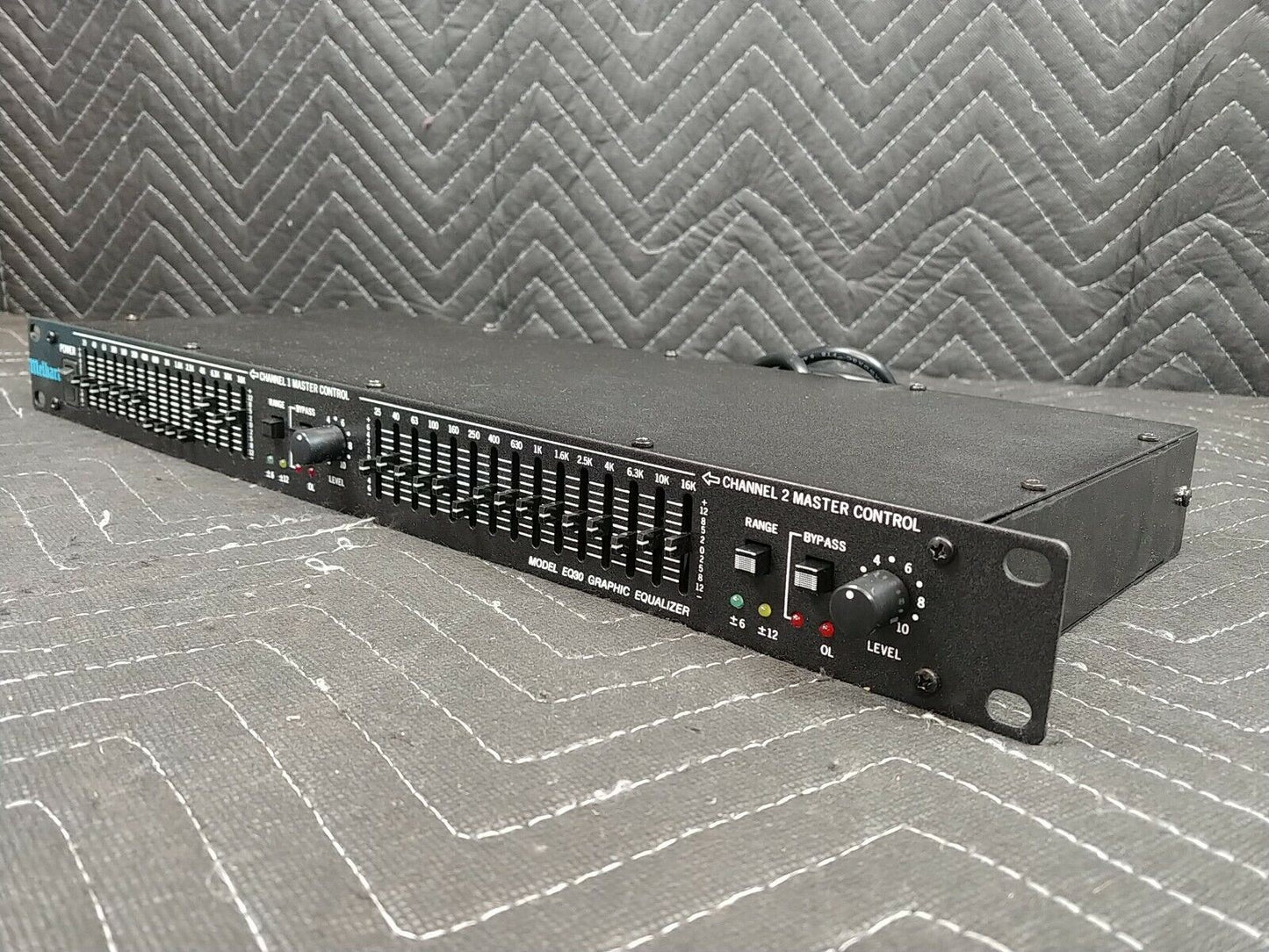 Melhart EQ30 Graphic Equalizer - Rack Mount w/ Ears