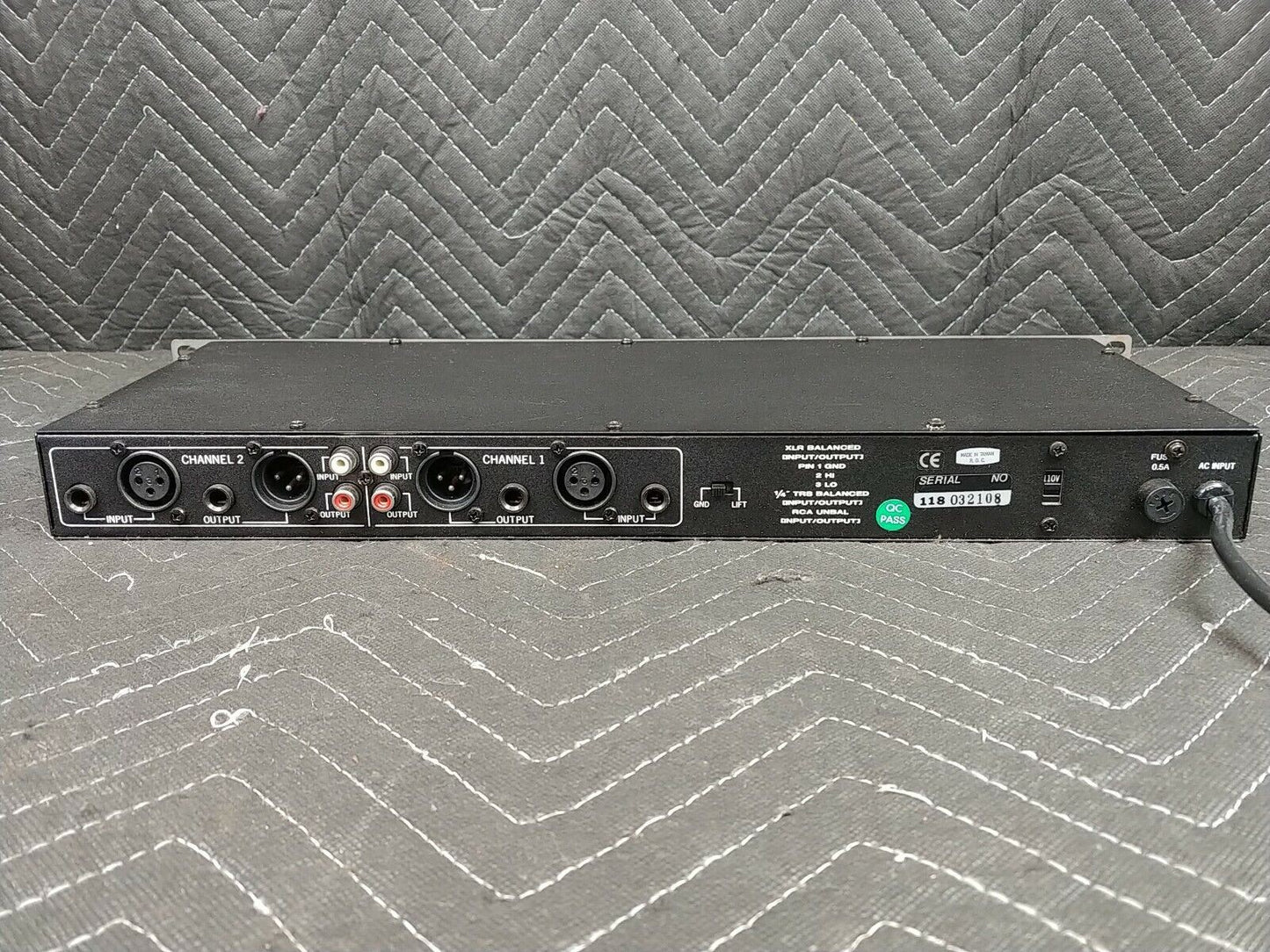 Melhart EQ30 Graphic Equalizer - Rack Mount w/ Ears