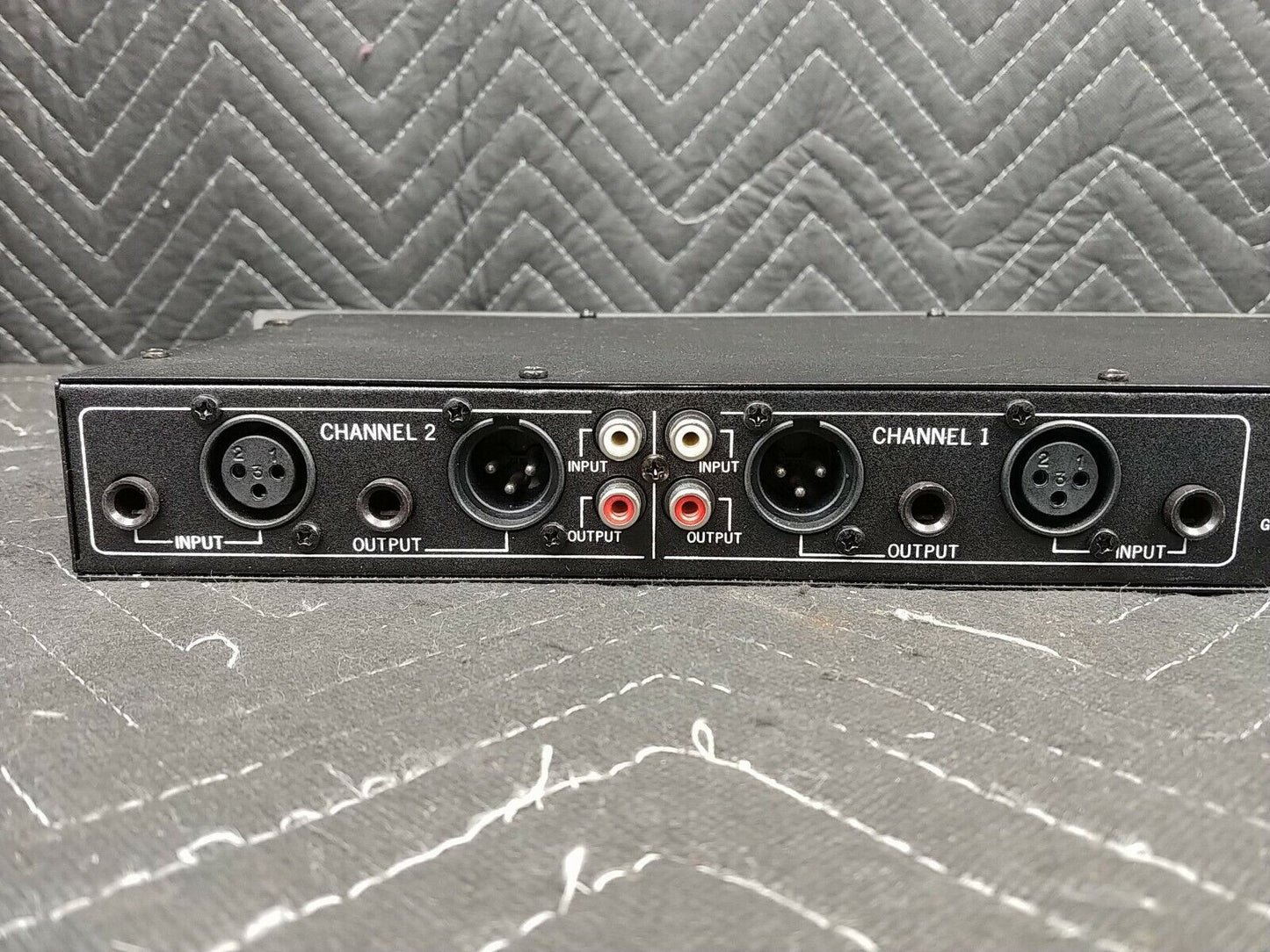 Melhart EQ30 Graphic Equalizer - Rack Mount w/ Ears