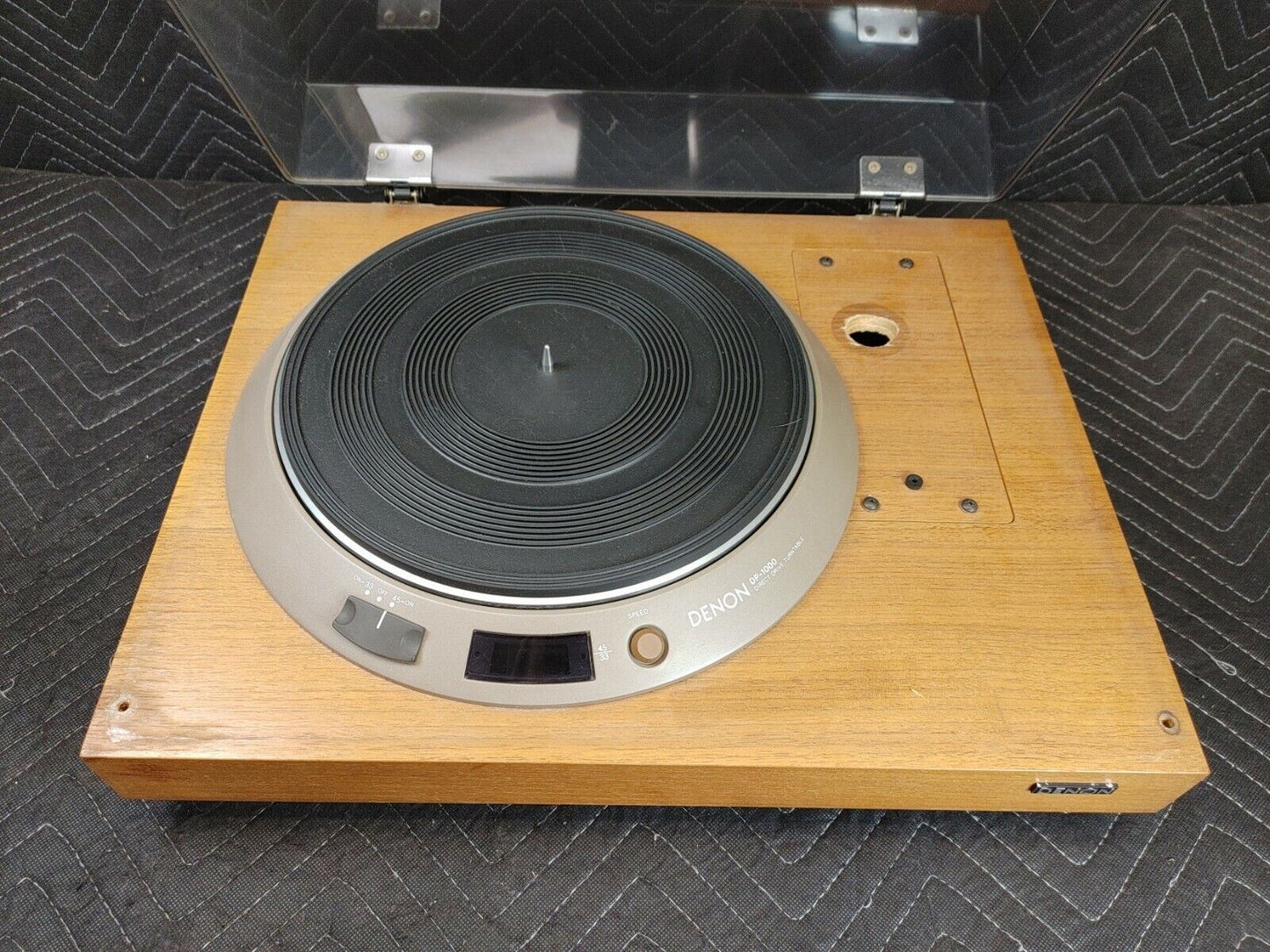 Denon DP-1000 Turntable in DP-1500 Base w/ Dust Cover