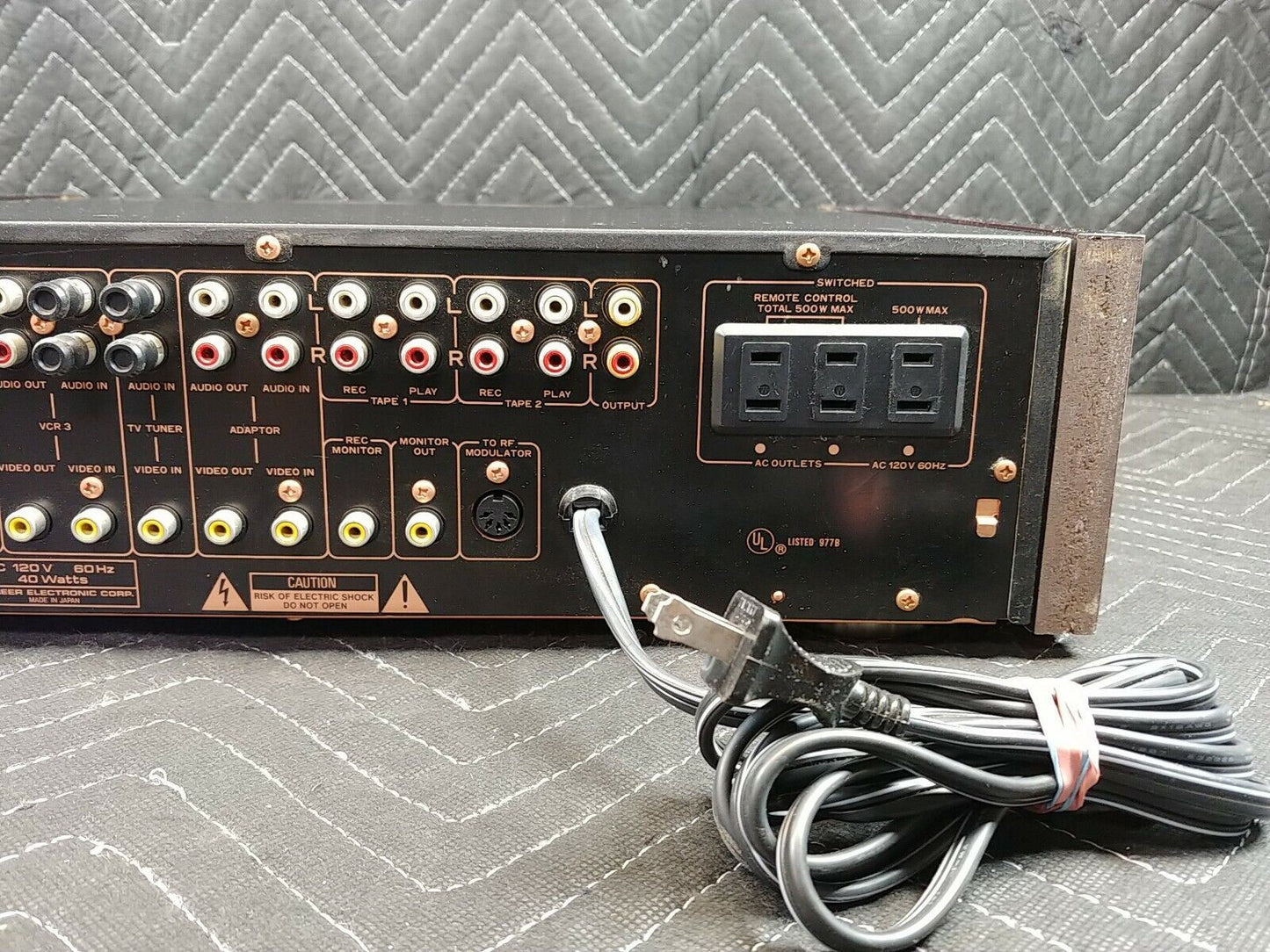 Pioneer C-90 Stereo Reference Control Amplifier - Partially Working