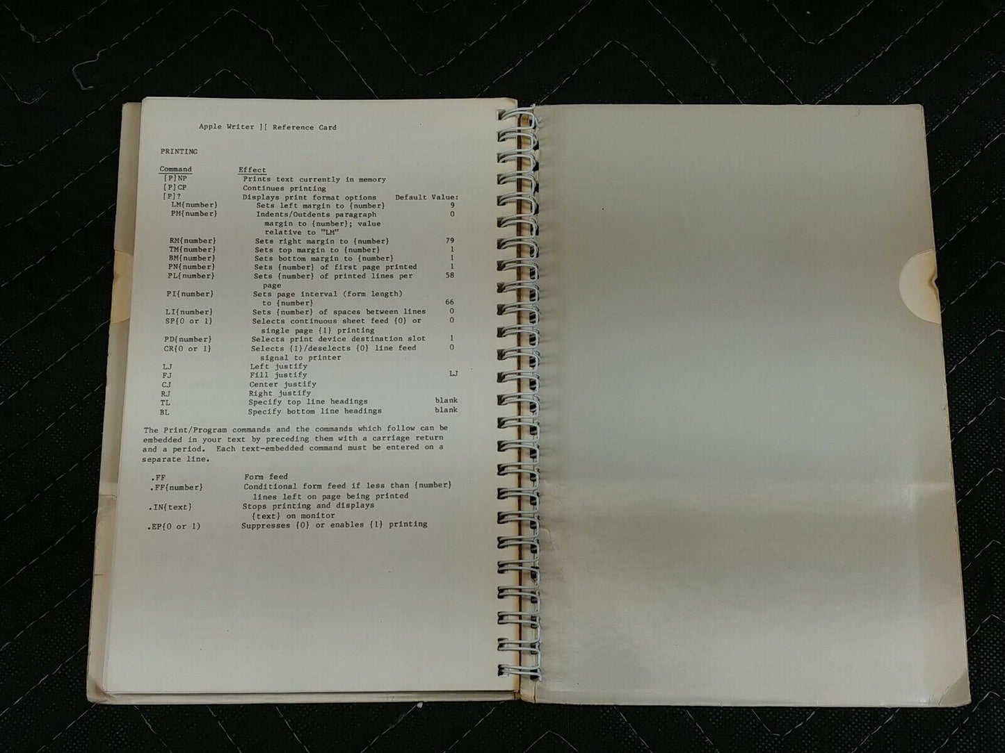 Apple Writer ][ Operating Manual - Paul Lutus and Liane Finstad