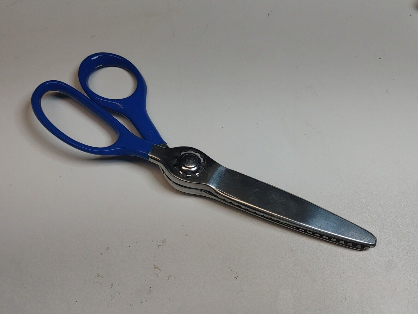 METROLOGY PINKING SHEARS - Made in USA - Scissors