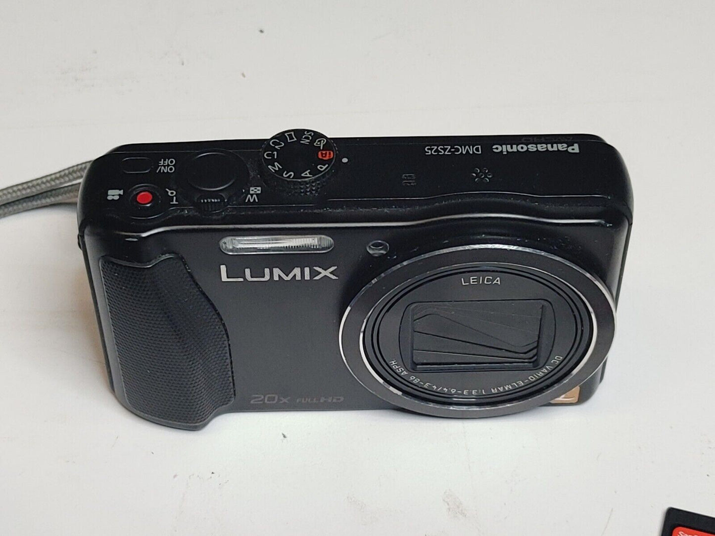 Panasonic Lumix DMC-ZS25 16.1 MP Compact Digital Camera 20x Zoom - Leica