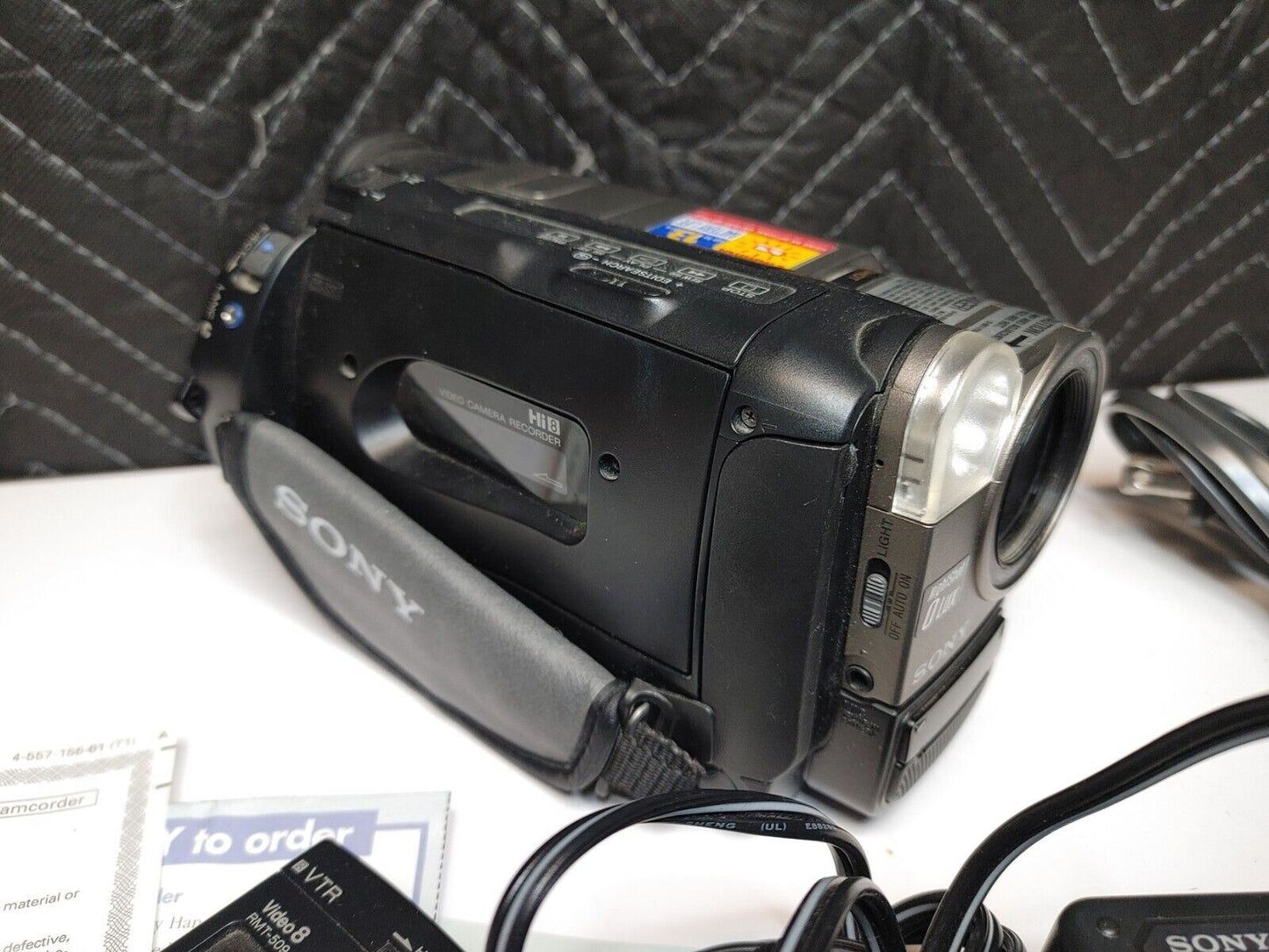 Sony Handycam Hi8 Video8 CCD-TR716 Camcorder w/ Manual - Camera - Video Transfer