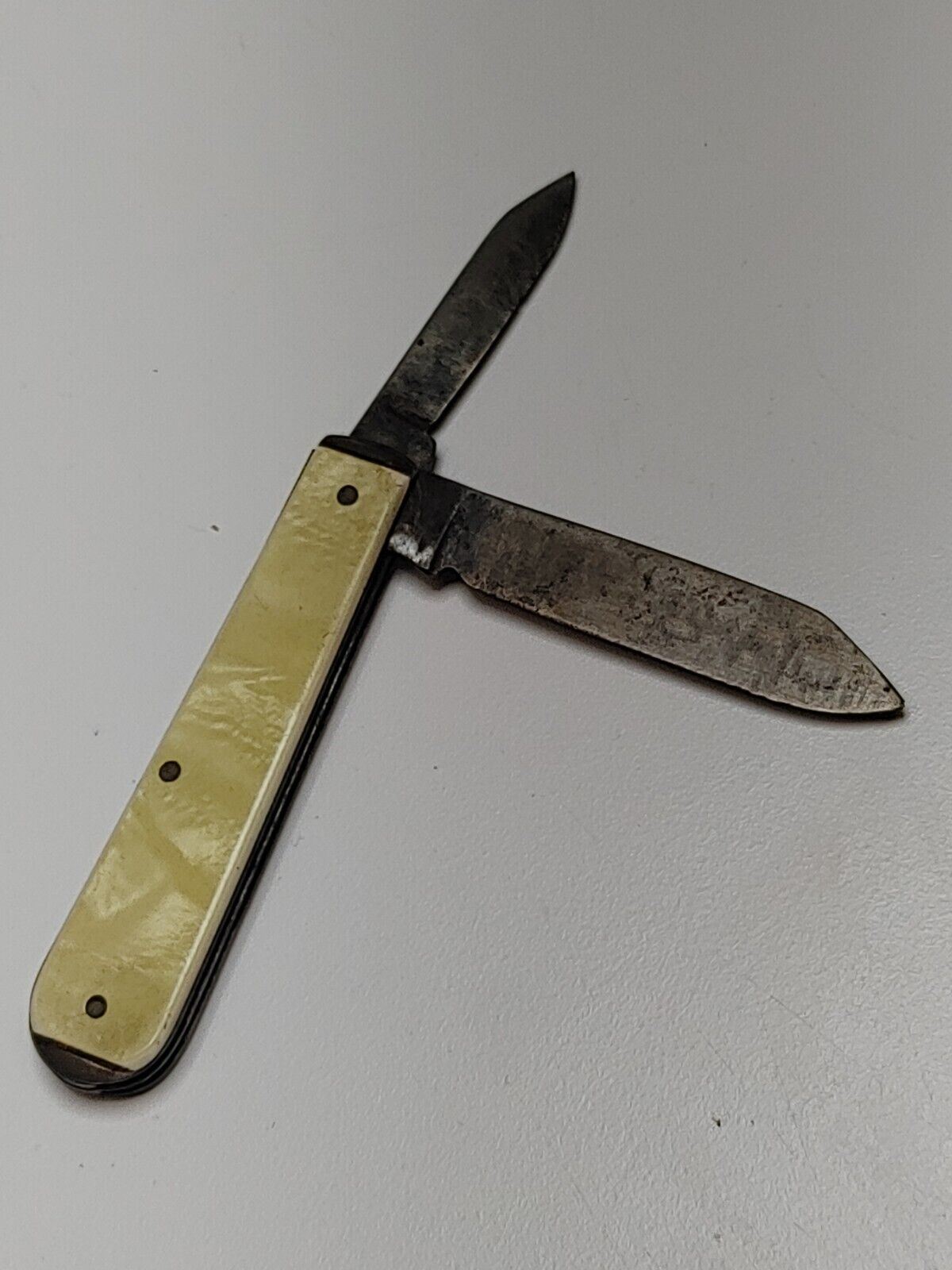 Vintage Imperial Providence RI Pearloid Pocket Knife