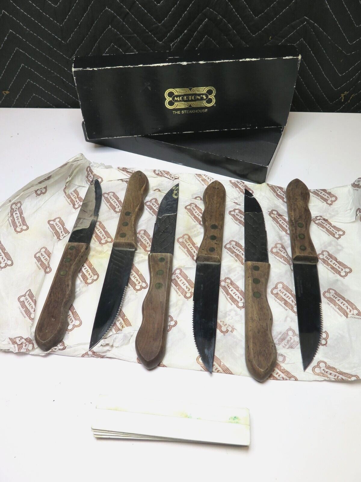 MORTON'S CHICAGO STEAKHOUSE ROBINSON KNIFE CO USA SET OF 6 UNUSED KNIVES W/ BOX