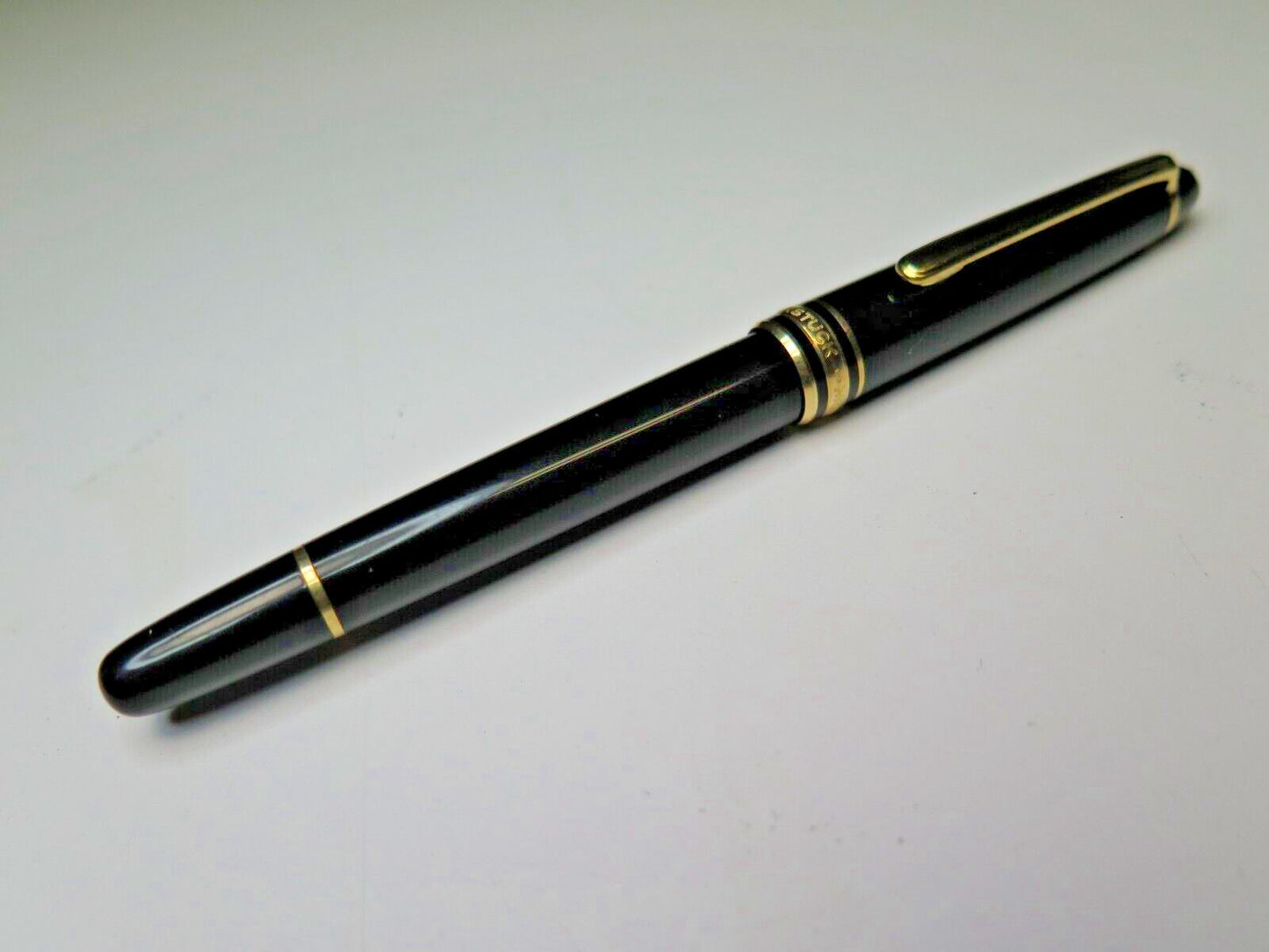 Montblanc Signing pen Meisterstuck Resin Black Ballpoint Pens