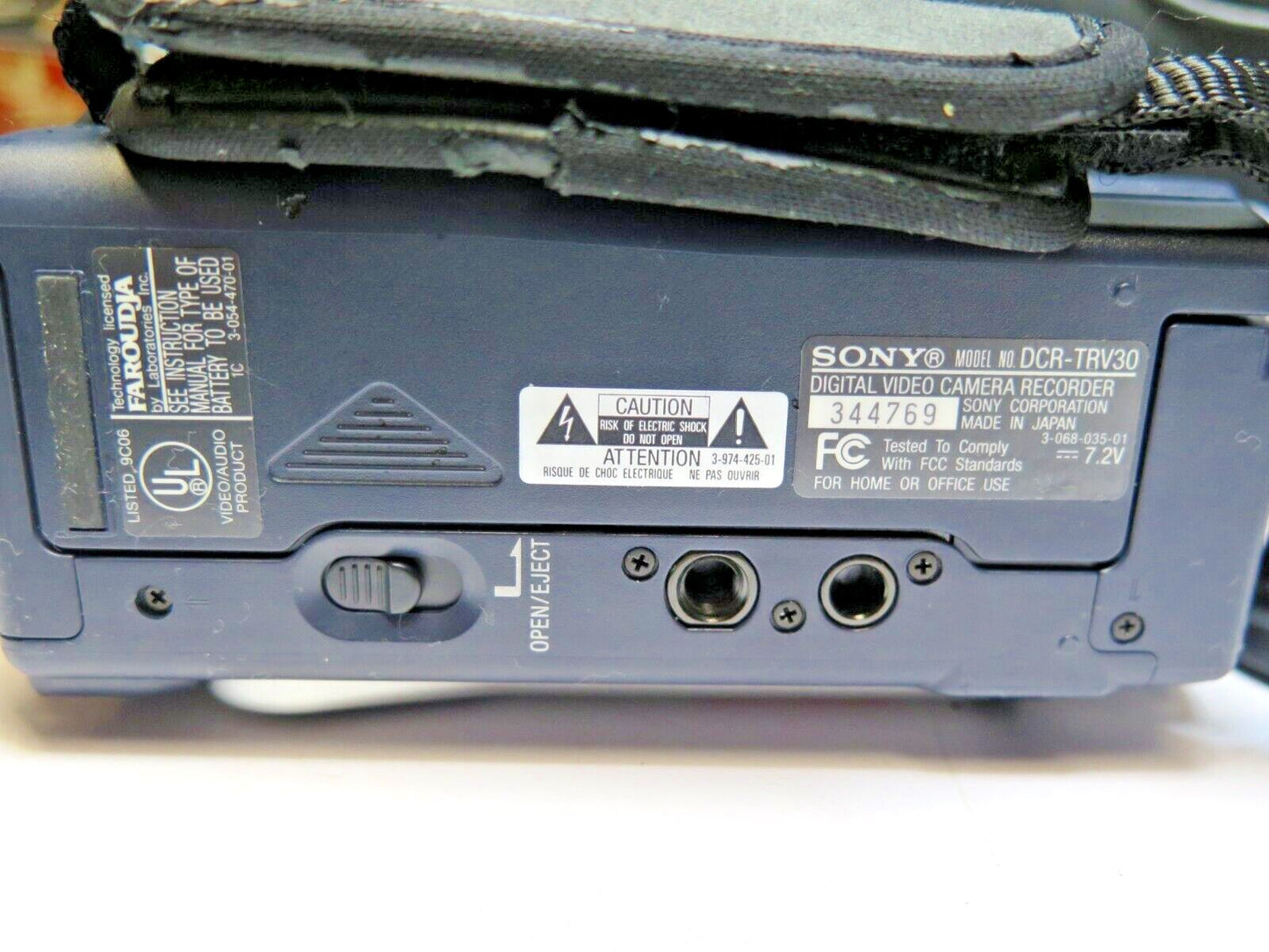Sony DCR-TRV30 MiniDv Mini Dv Camera Stereo Camcorder VCR Player Video Transfer
