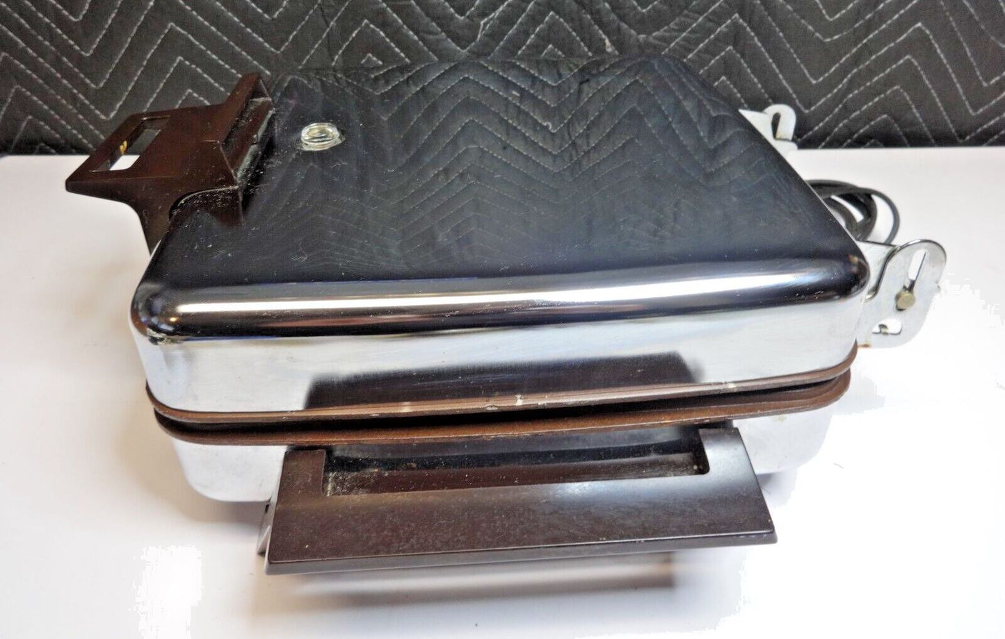 Vintage Toastmaster Waffle Iron Maker Griddle Model 269 Chrome Tested Works