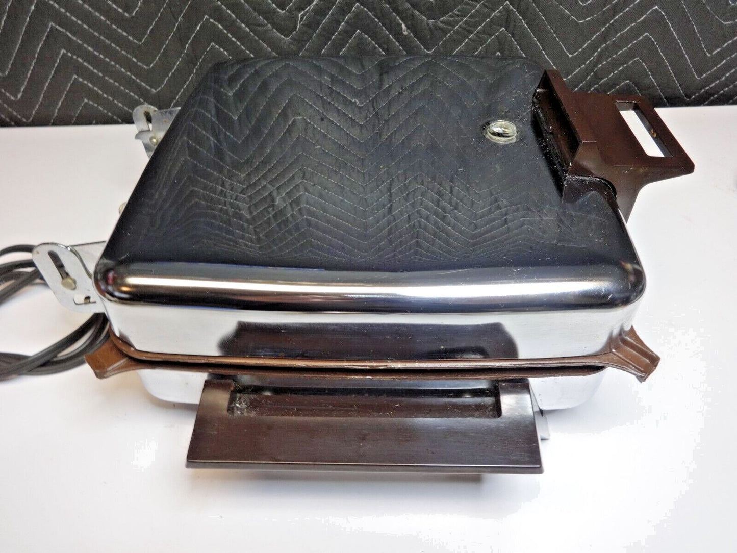 Vintage Toastmaster Waffle Iron Maker Griddle Model 269 Chrome Tested Works