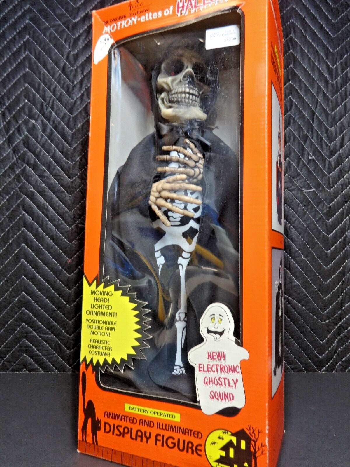 Vintage 1990 Telco Motion-ettes SKELETON  Halloween Lights Up & Sound Effects